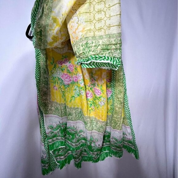 Woman’s floral oversized scarf/sarong. Gorgeous colours!! - Picture 6 of 8